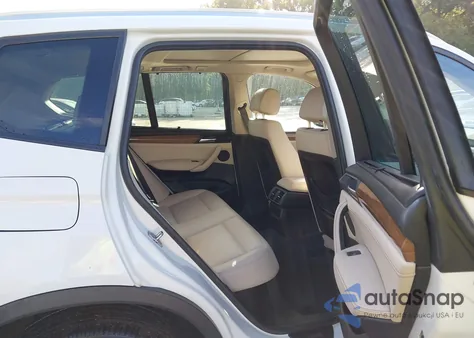 2011 BMW X3 xDrive28I z USA, uszkodzony, nr VIN 5UXWX5C52BL708230